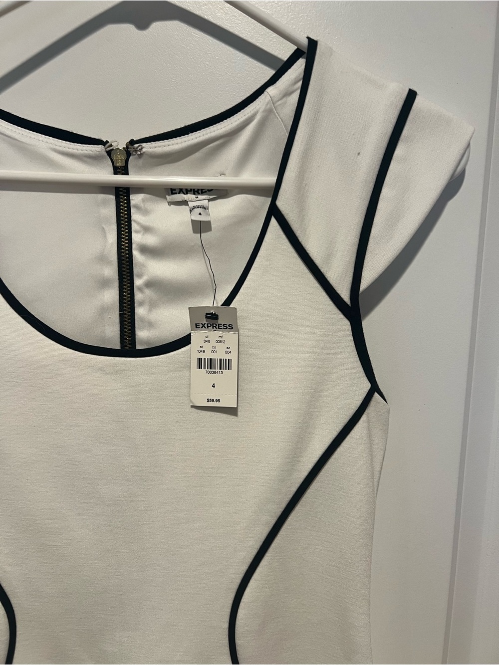 Express NWT Women’s Size 4 Dress